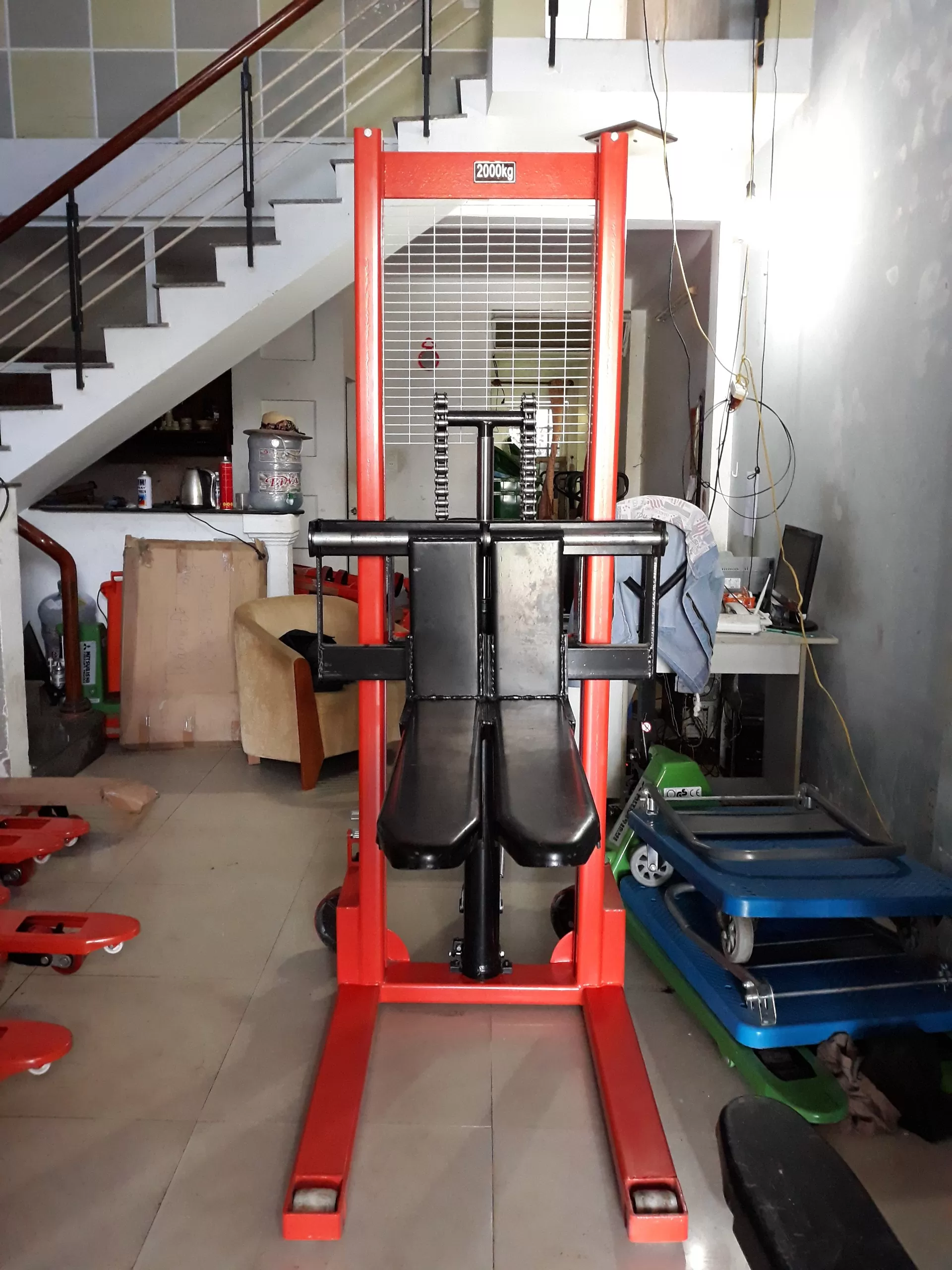 Xe nâng tay cao 2 tấn dòng E